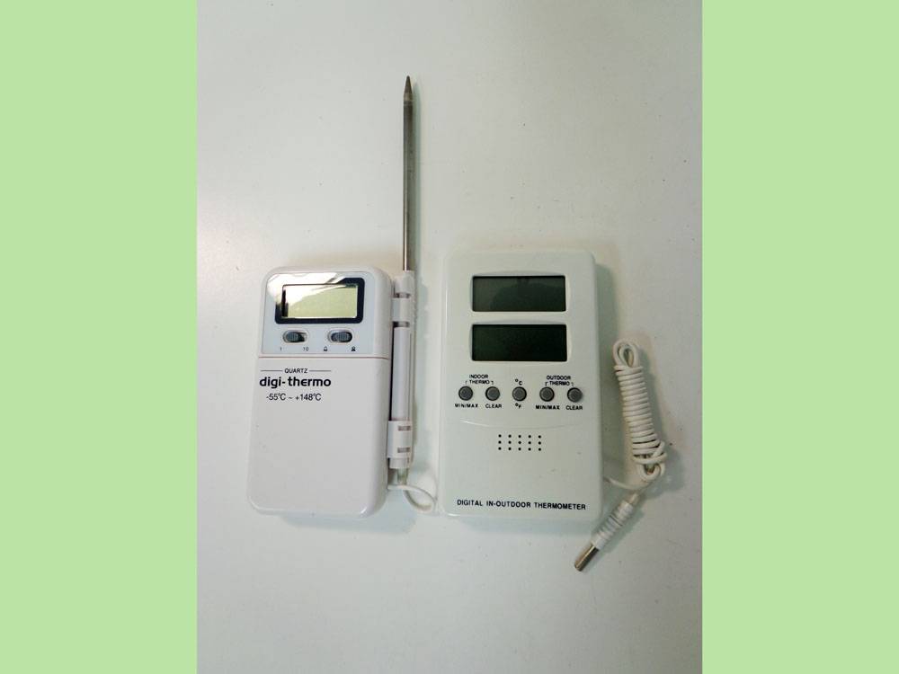 Digi-thermo Quartz Digital Thermometer with Probe & Digital ECT-R4 Maximum/Minimum Thermometer with 